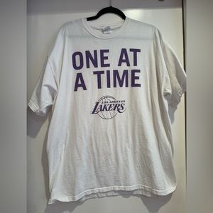 Lakers tee